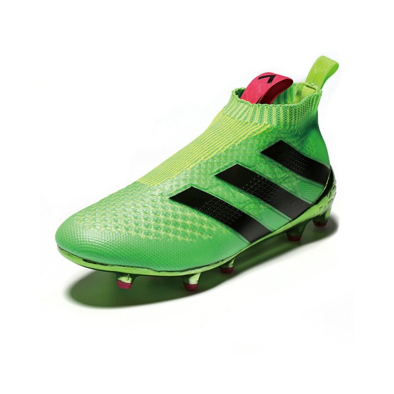 crampon adidas pure control